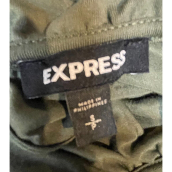 Express Shirt Womens Small Green Ruffle Blouse Girlie Casual Basic Minimalist - Picture 3 of 8